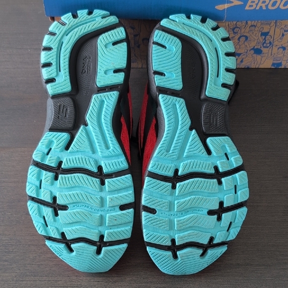 Brooks Ghost 15 Women's Athletic Shoes - Picture 6 of 12